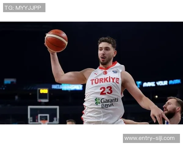 申京谈本赛季中投策略称篮下空间有限希望通过投篮找回比赛节奏